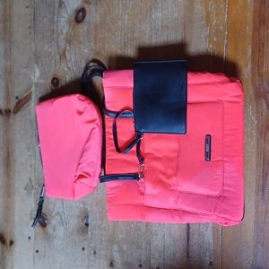 Steve Madden Bag. Comes with two smaller bags. Medium size. Hot pink and black.